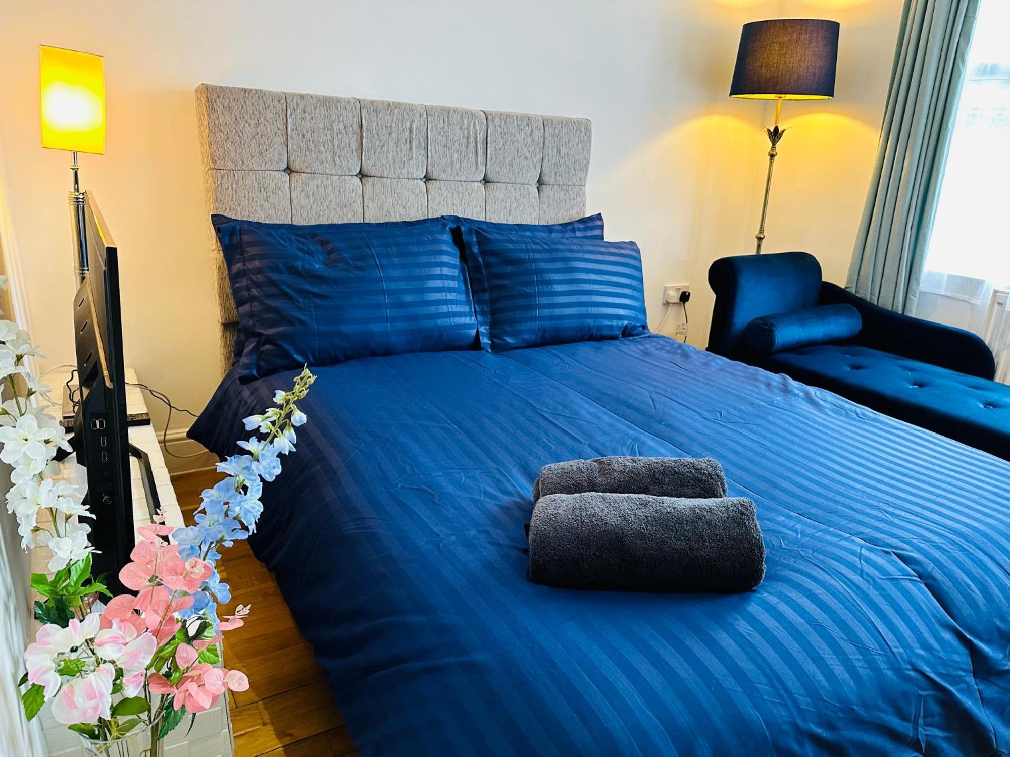 Stunning One Bedroom Studio Flat Londres Extérieur photo
